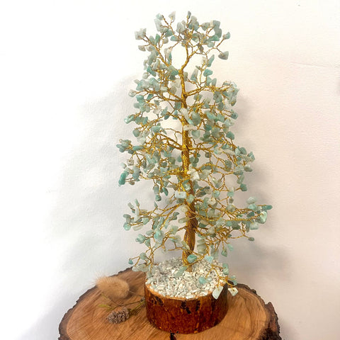 Green Aventurine Crystal Tree – a handcrafted gemstone tree with aventurine crystal chips on golden branches, symbolizing prosperity, calm, growth, and renewal.