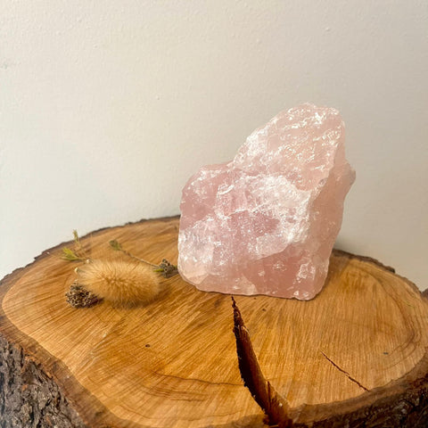 Raw Rose Quartz – a natural rough rose quartz crystal with soft pink tones, known for love, emotional healing, compassion, and harmony.
