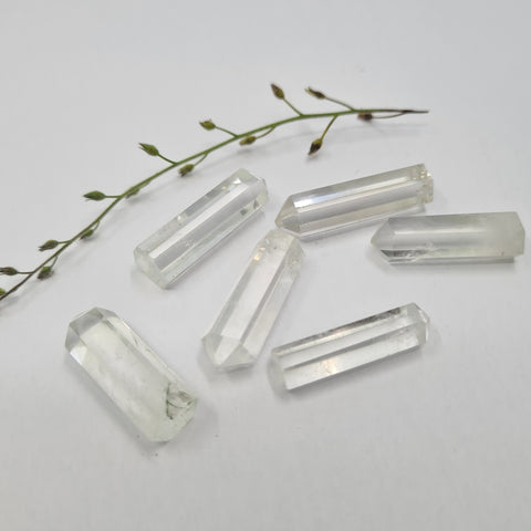 Clear quartz crystal point for clarity and intention setting — healing crystals Ireland, Fragrant Heaven